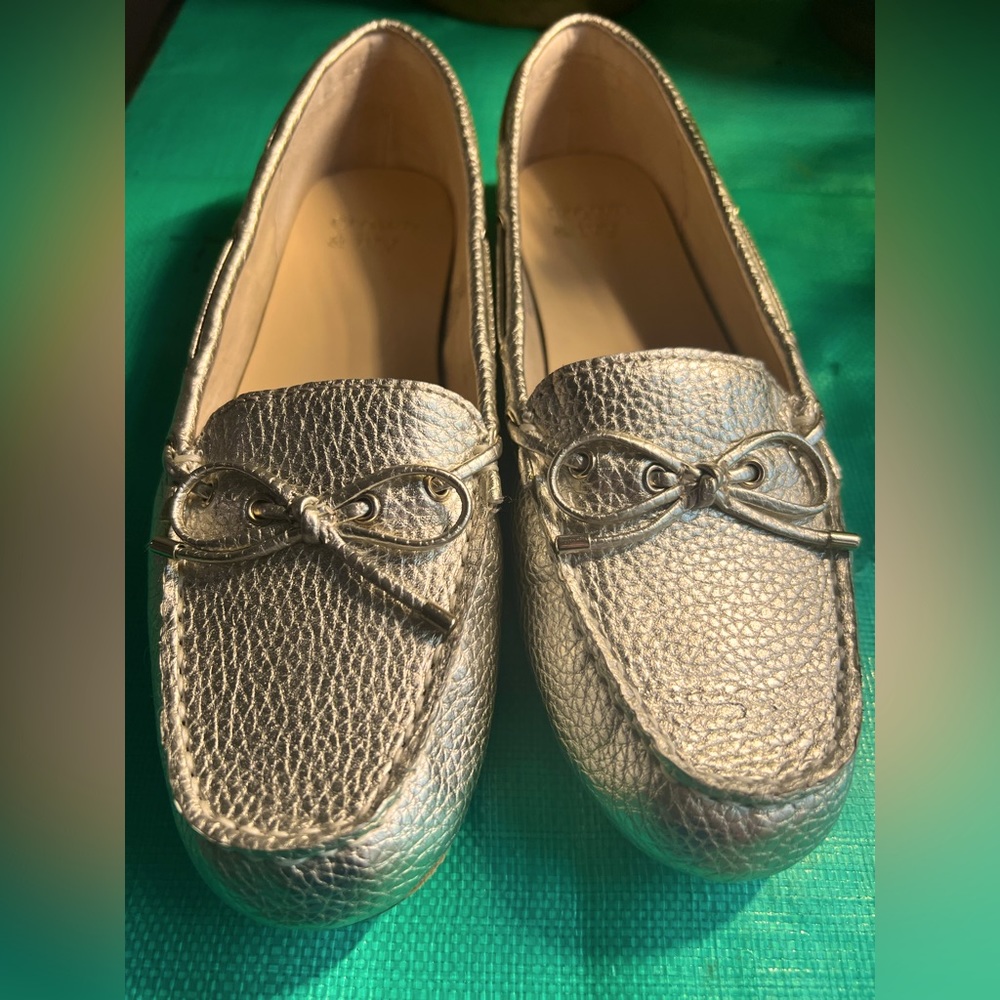 Crown & Ivy sz 7.5 Gold Malya flats NWOT